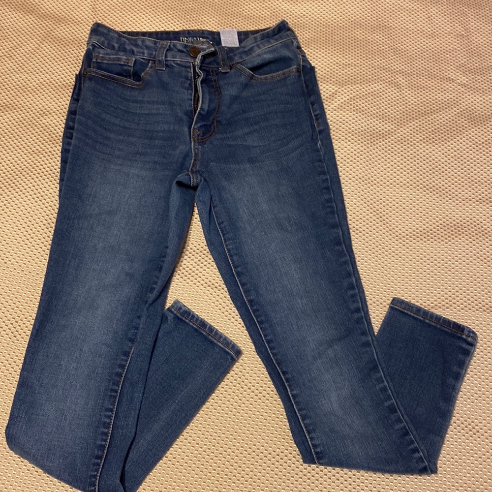 Time and Tru medium wash high rise skinny jeans